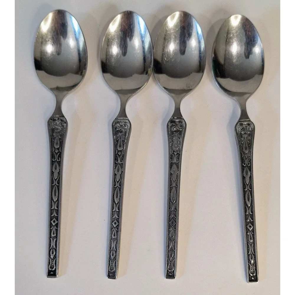 Lot Of 4 Towle Supreme Cutlery TWS131 6.6 Spoons Vintage MCM